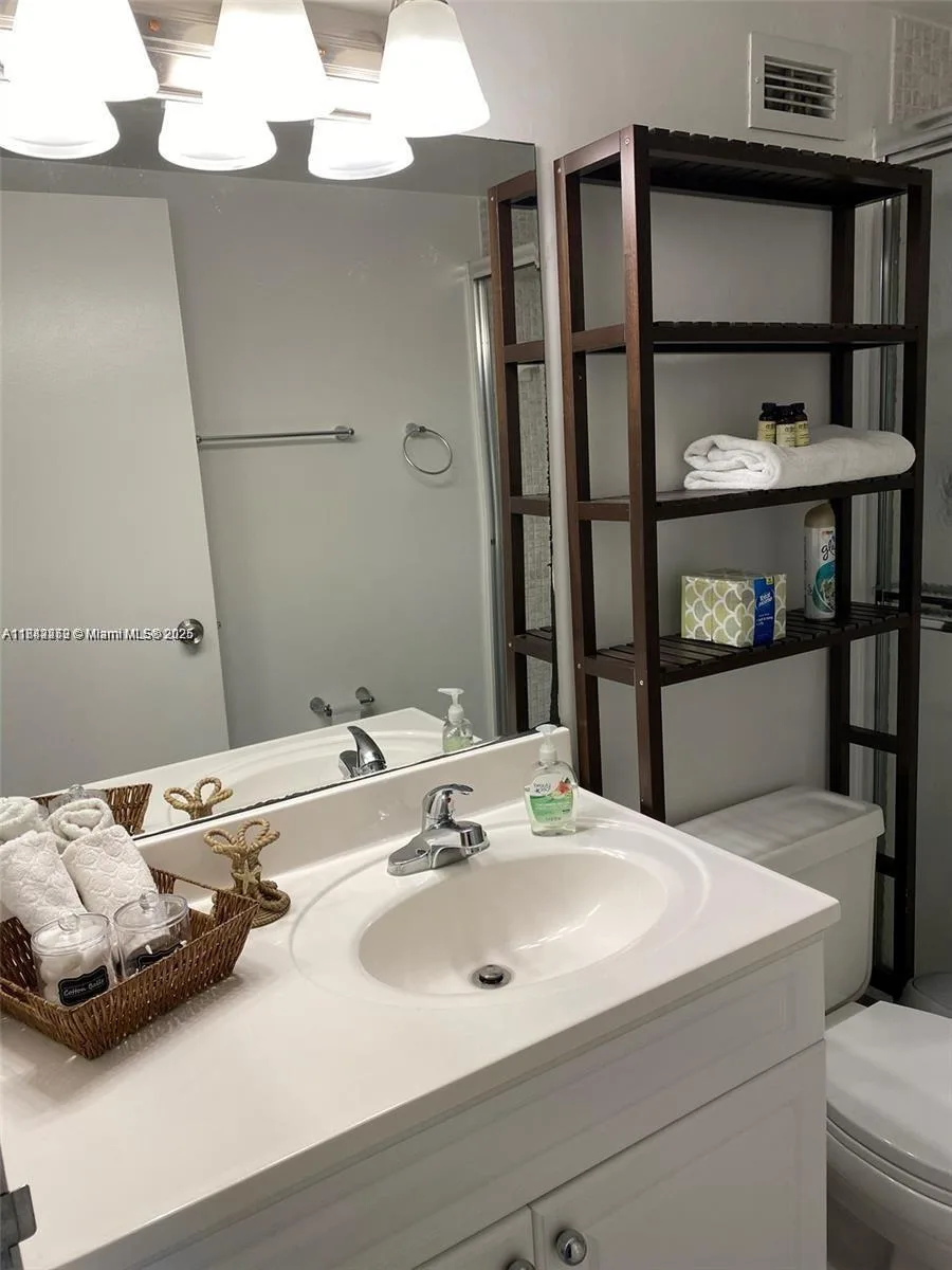 3725 S Ocean Dr # 419, Hollywood, FL 33019 photo 10