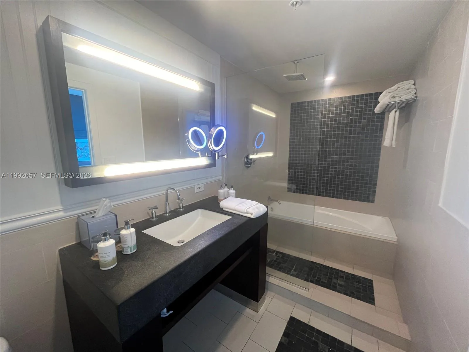 17315 Collins Ave # 2408, Sunny Isles Beach, FL 33160 photo 7