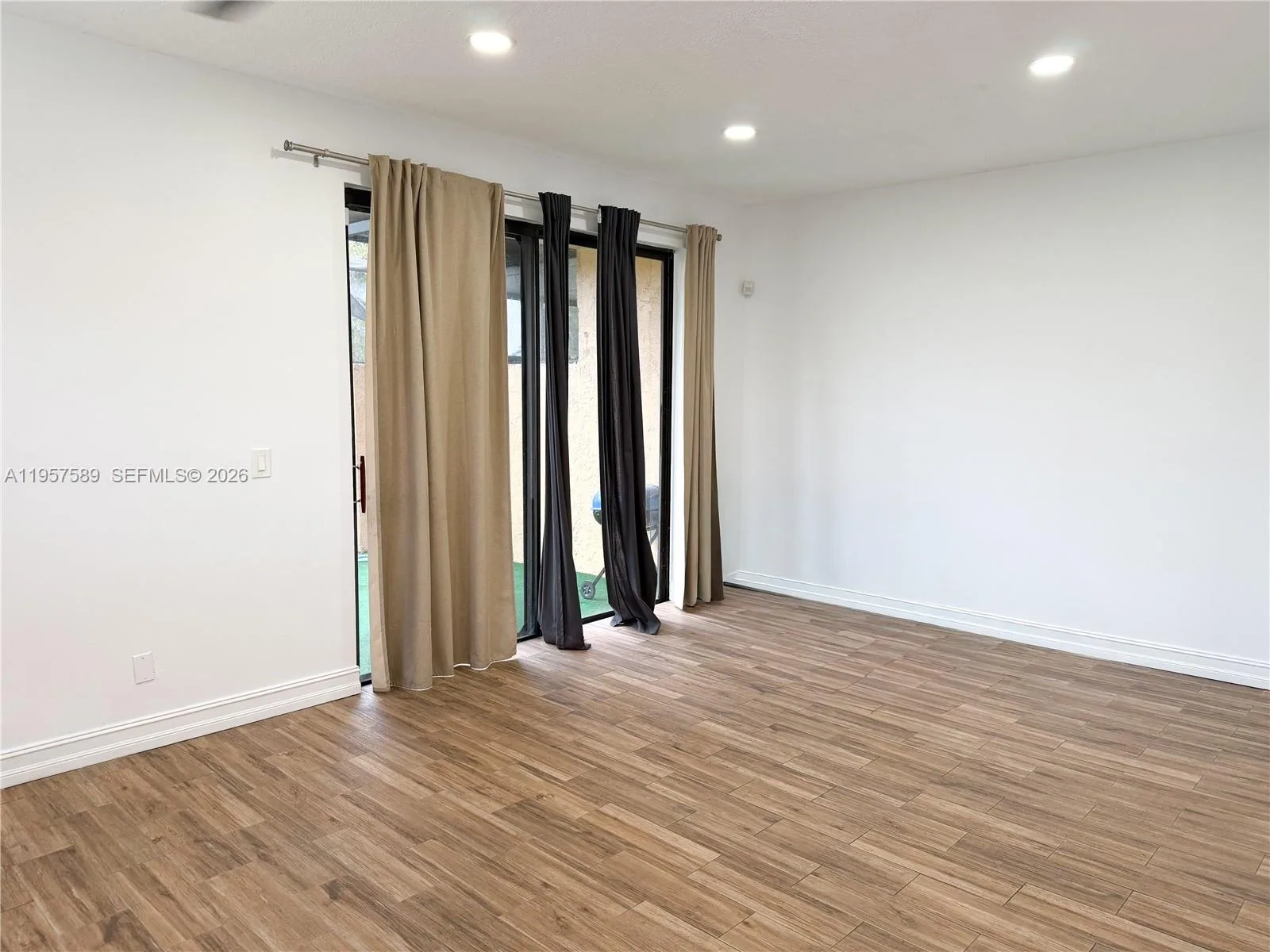 9151 Orchid Tree Ln # 131, Pembroke Pines, FL 33024 photo 10