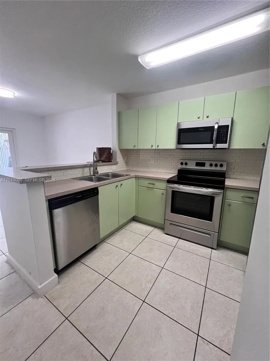 20613 SW 93rd Ave # 2, Cutler Bay, FL 33189 photo 10