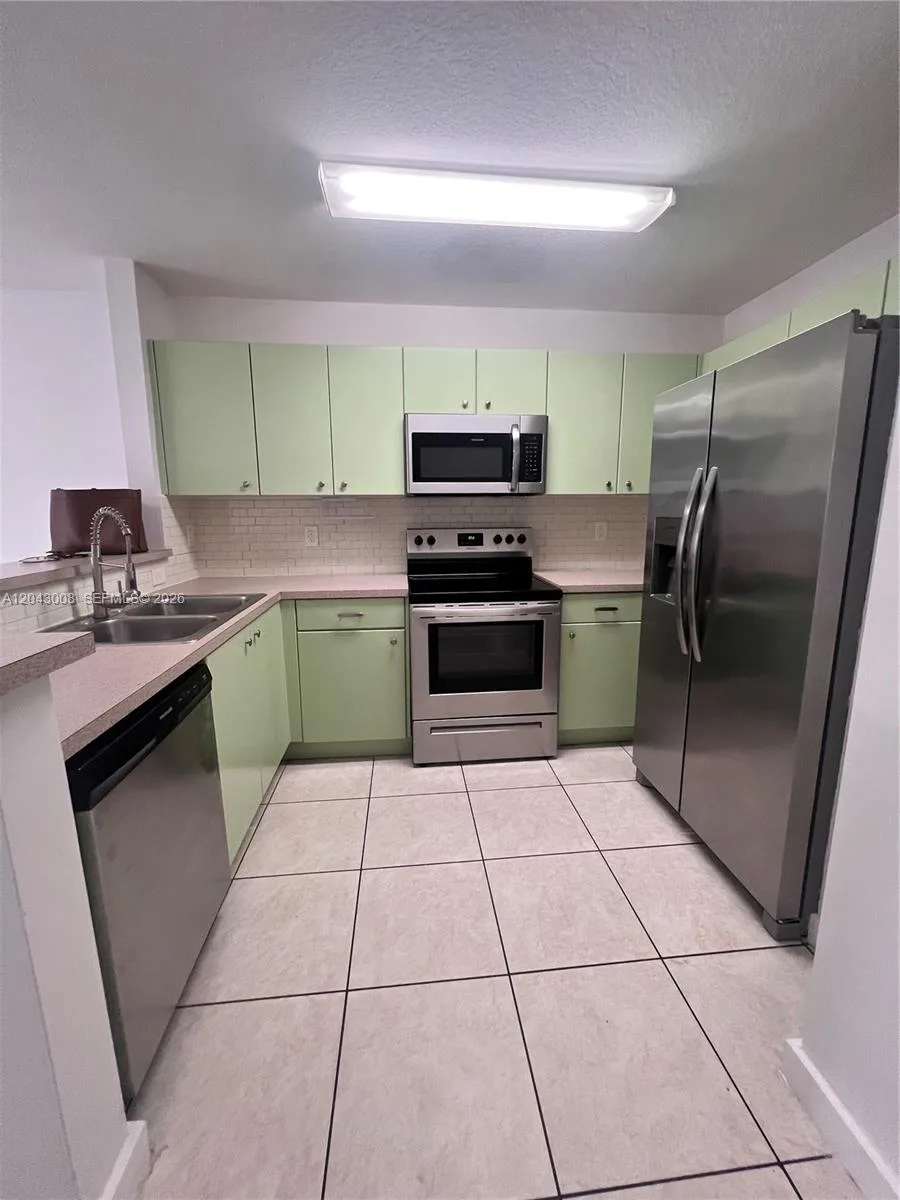 20613 SW 93rd Ave # 2, Cutler Bay, FL 33189 photo 9