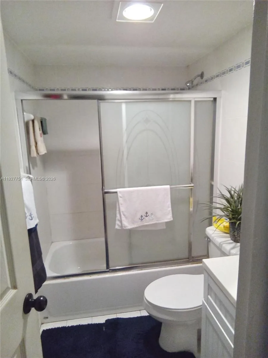 1000 Saint Charles Pl # L2, Pembroke Pines, FL 33026 photo 10