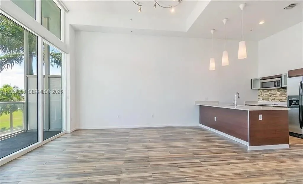 1900 N Bayshore Dr # 506, Miami, FL 33132