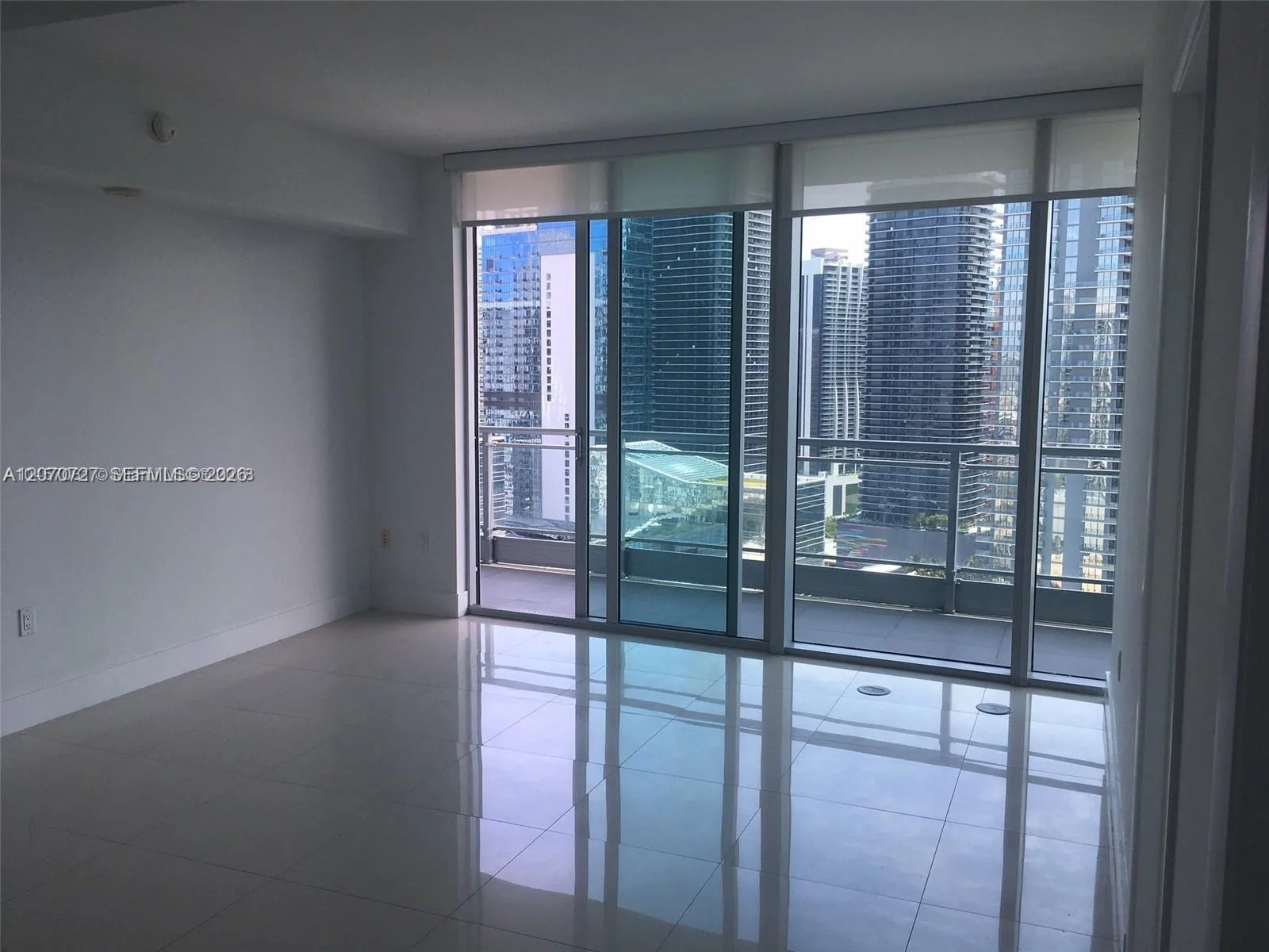 92 SW 3rd St # 3402, Miami, FL 33130 photo 4