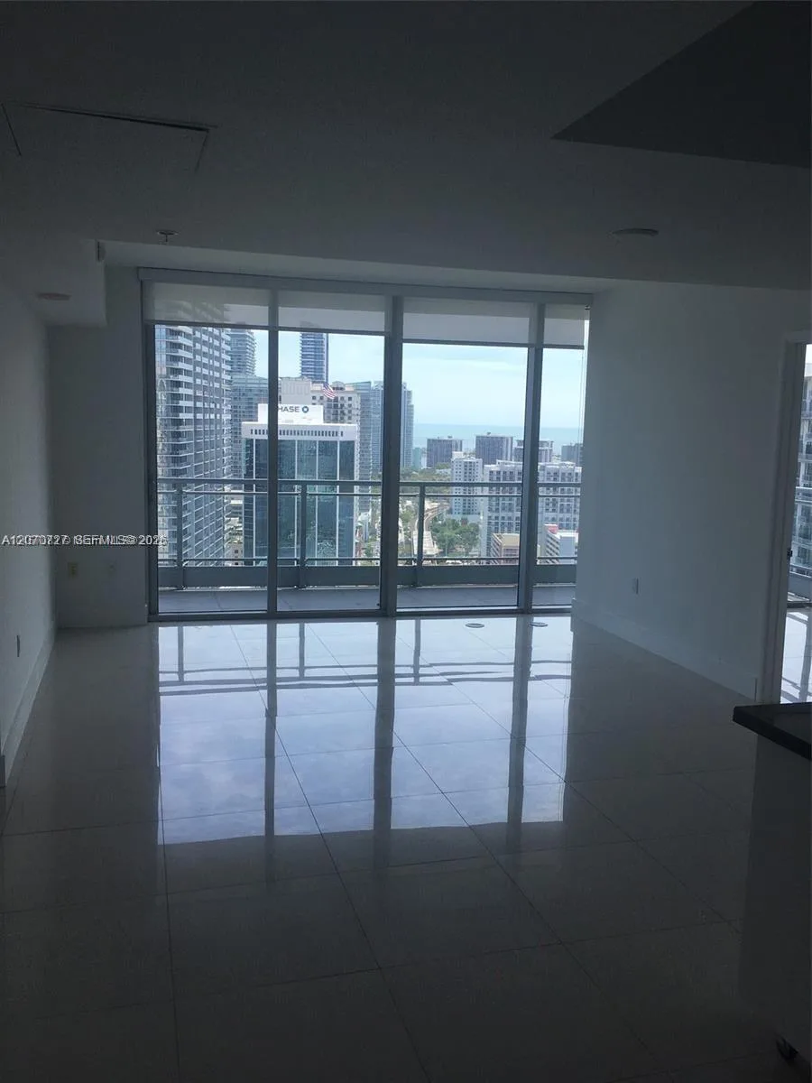 92 SW 3rd St # 3402, Miami, FL 33130 photo 5