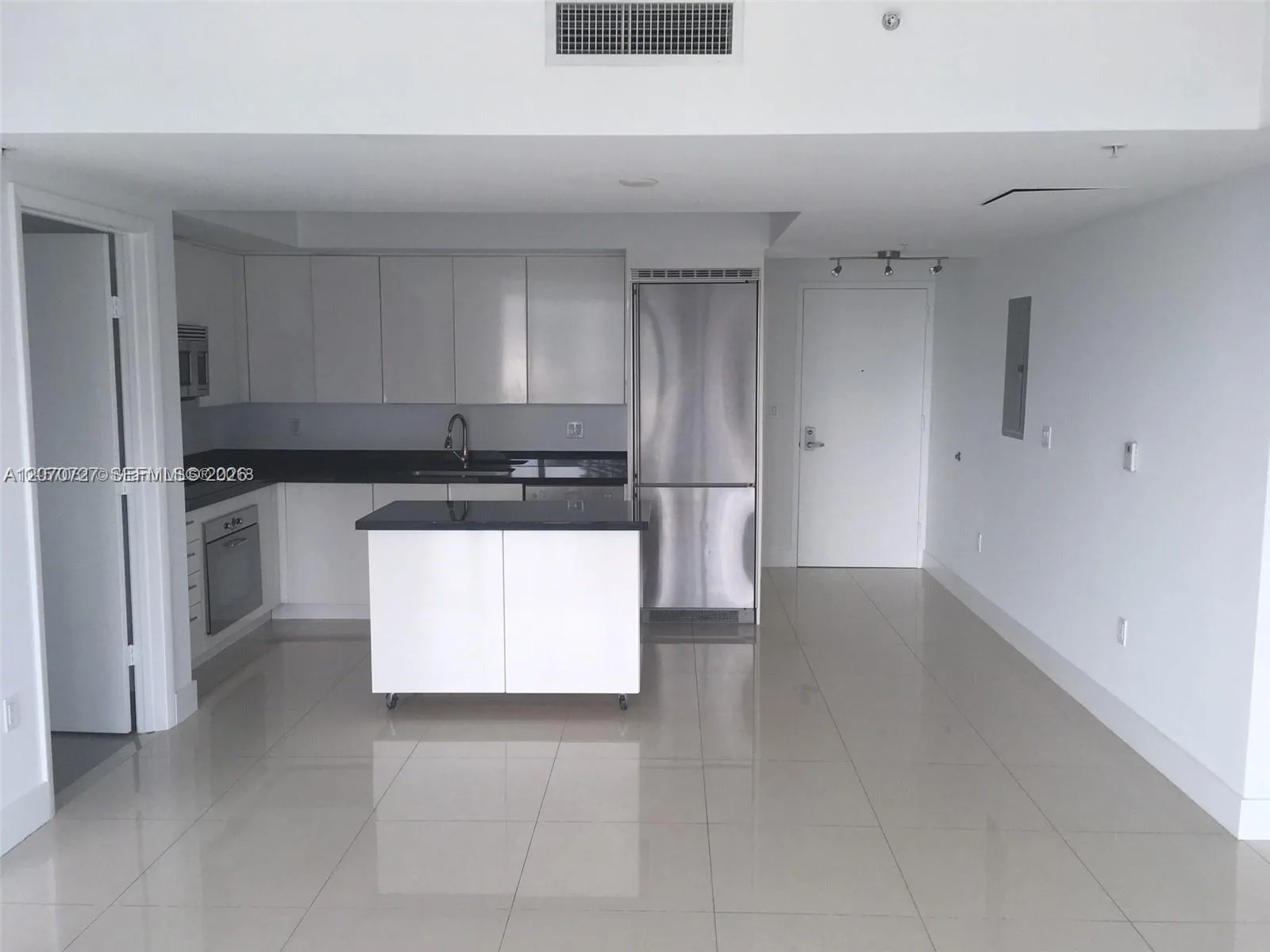 92 SW 3rd St # 3402, Miami, FL 33130 photo 6