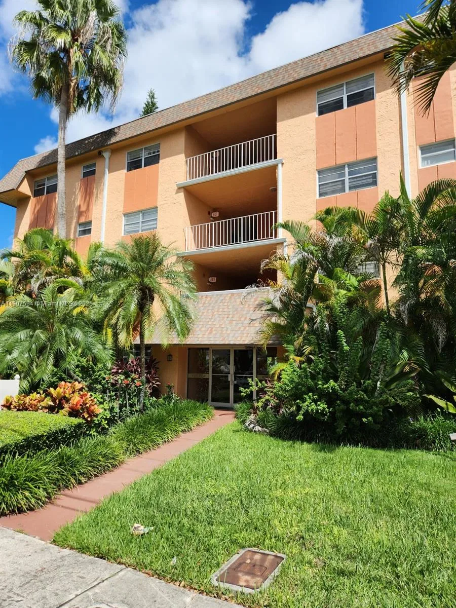 8101 SW 73rd Ave # 30, Miami, FL 33143