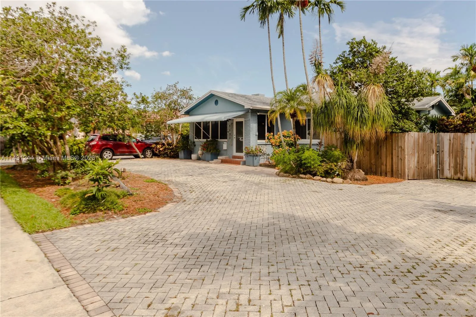 2533 Fillmore St, Hollywood, FL 33020 photo 5