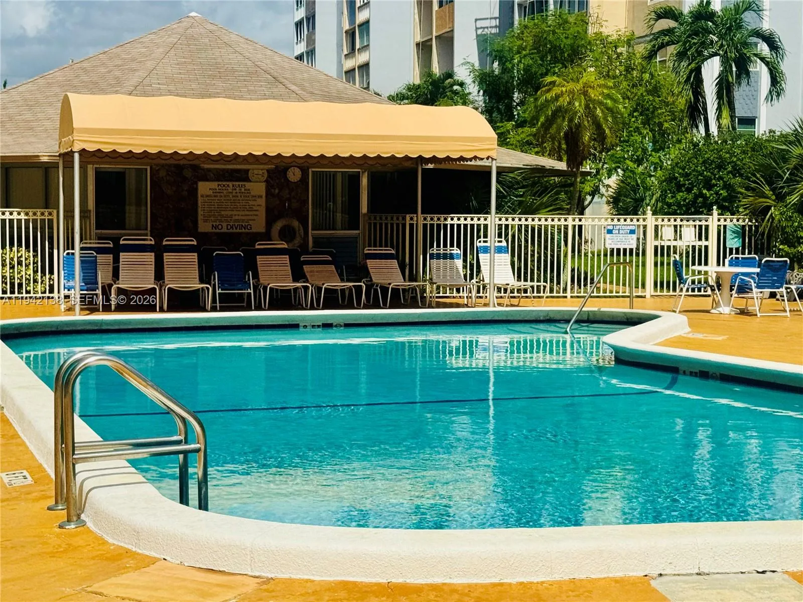 420 NE 12th Ave # 502, Hallandale Beach, FL 33009 photo 2