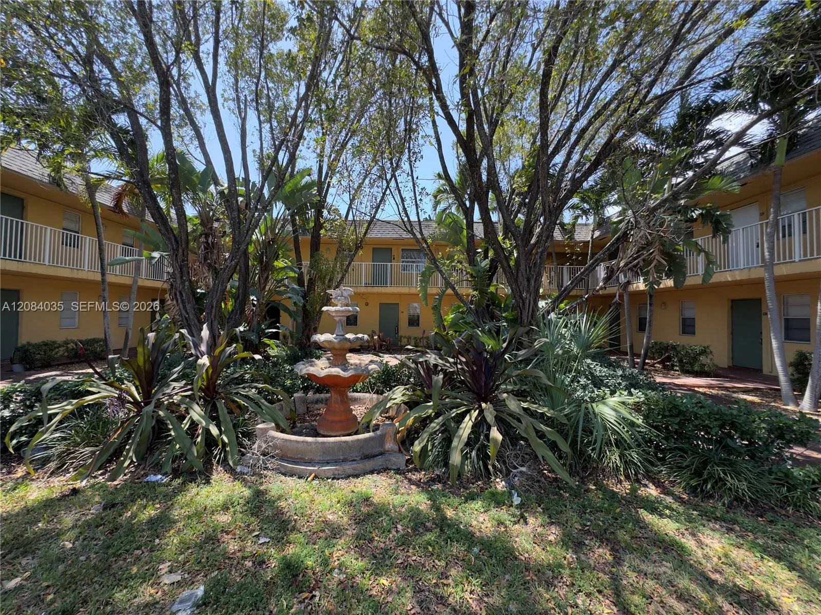 4071 N Dixie Hwy # 11, Oakland Park, FL 33334