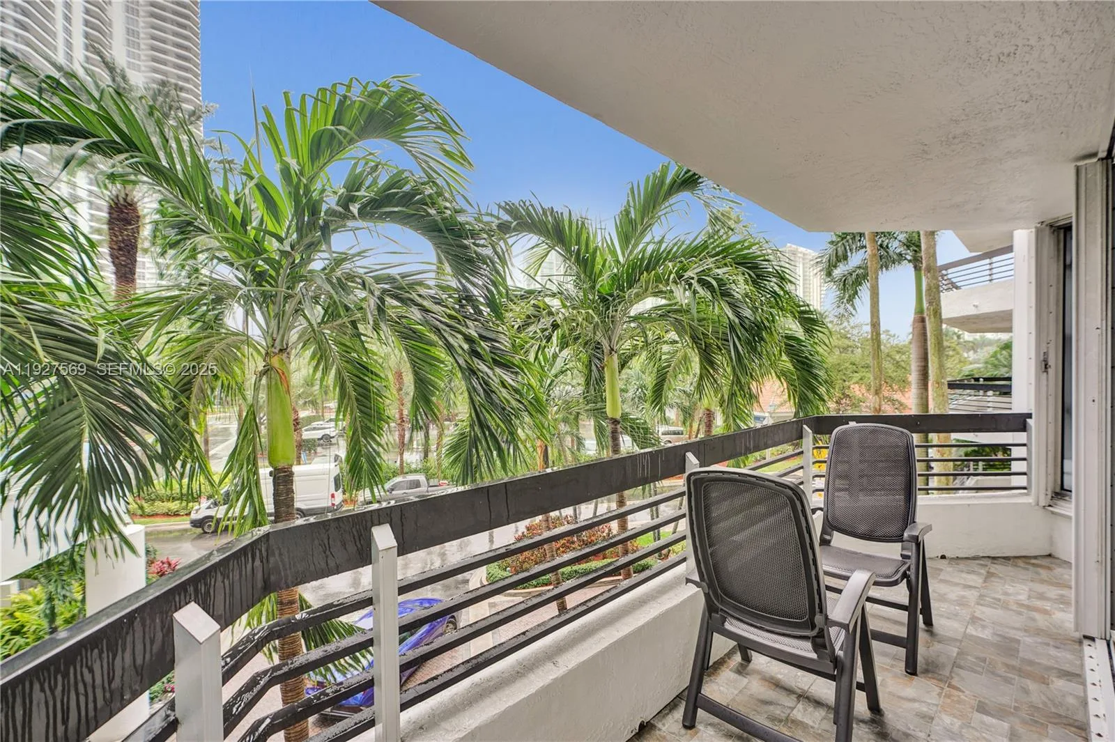 3600 Mystic Pointe Dr # 311, Aventura, FL 33180 photo 3