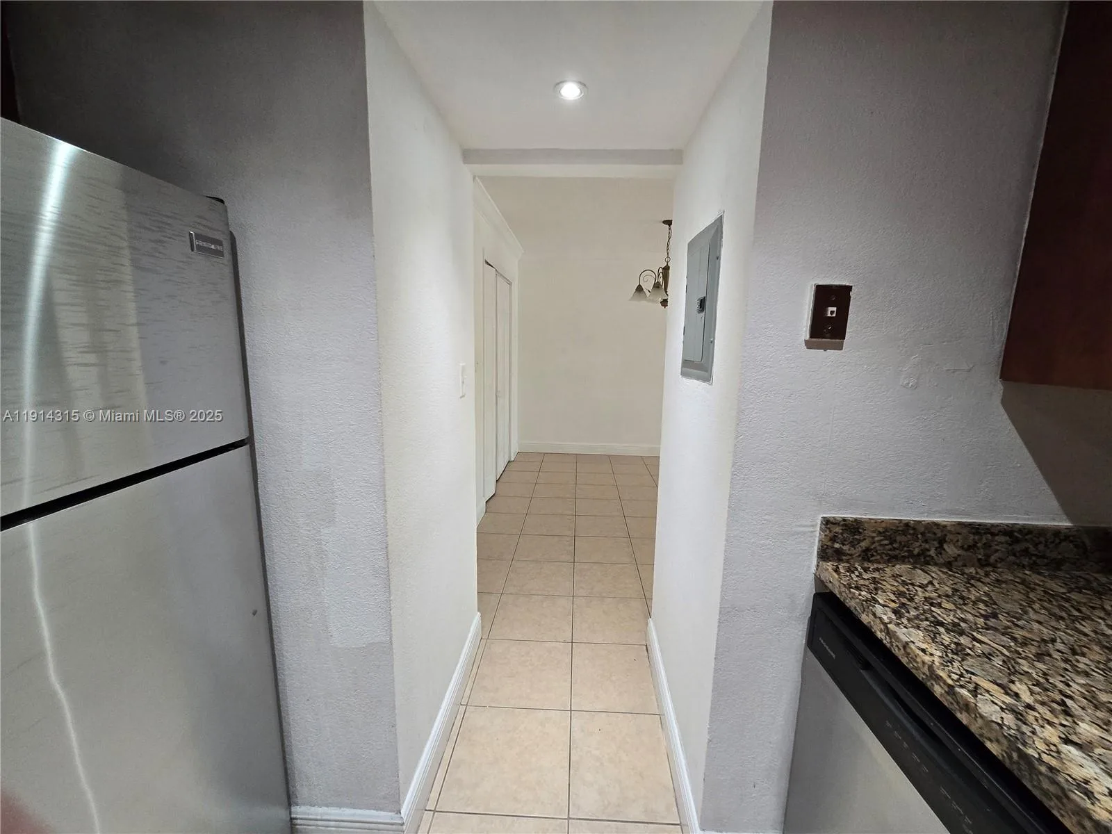 6940 Miami Gardens Dr # 1-319, Hialeah, FL 33015 photo 5