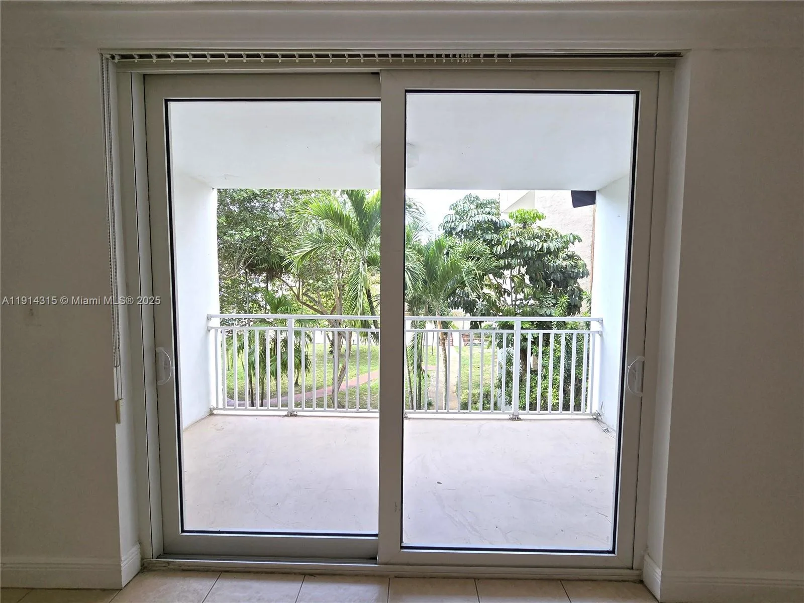 6940 Miami Gardens Dr # 1-319, Hialeah, FL 33015 photo 7