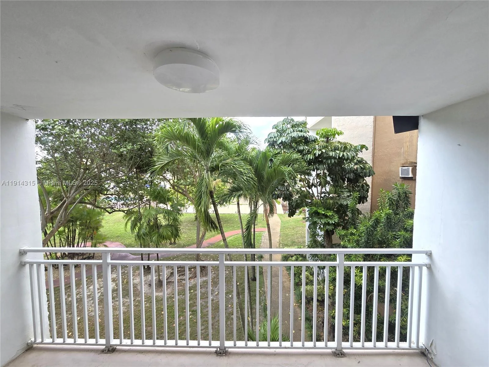 6940 Miami Gardens Dr # 1-319, Hialeah, FL 33015 photo 8