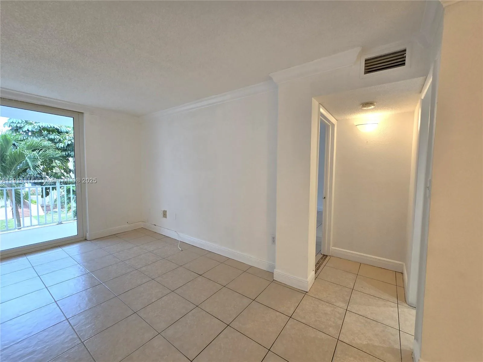 6940 Miami Gardens Dr # 1-319, Hialeah, FL 33015 photo 9