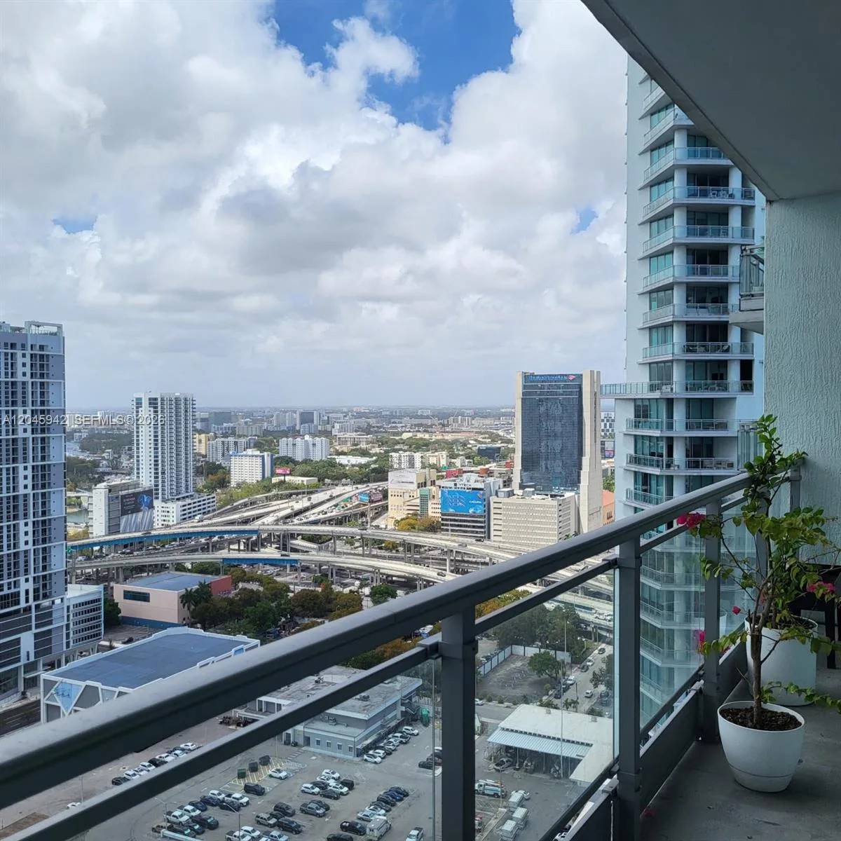 92 SW 3rd St # 3207, Miami, FL 33130
