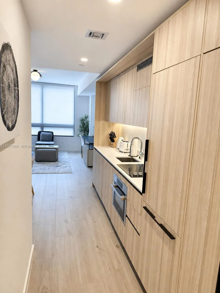 225 N Miami Ave # 2810, Miami, FL 33128 photo 3