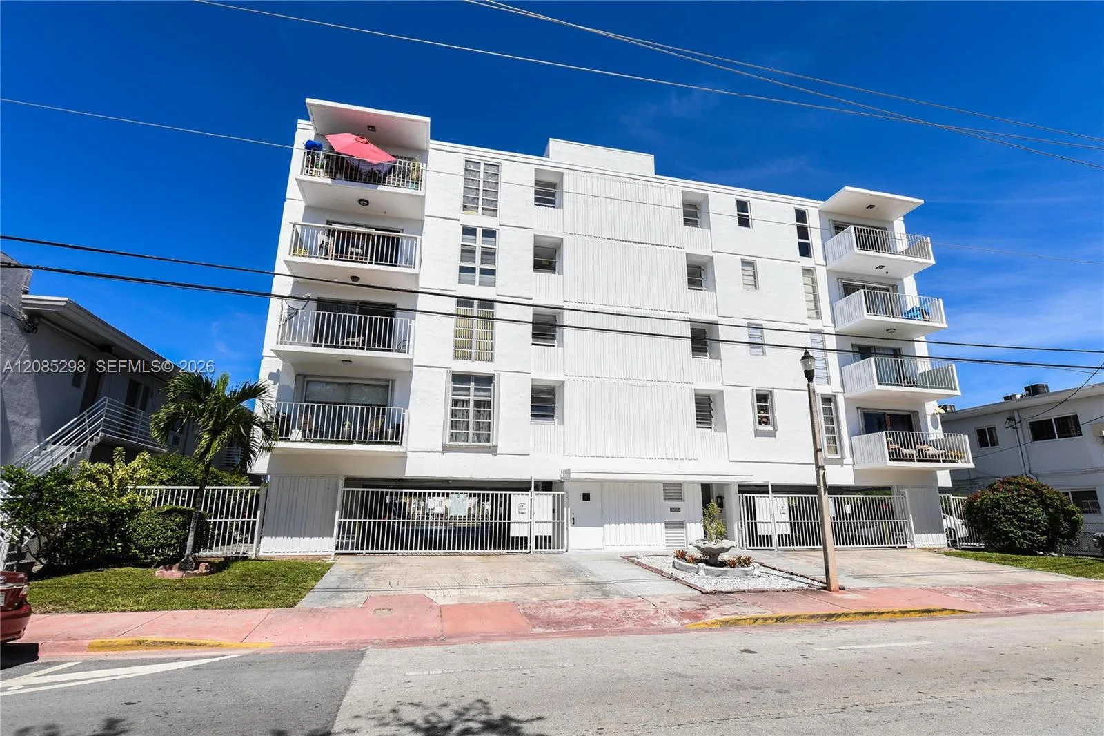 8305 Crespi Blvd # 4D, Miami Beach, FL 33141