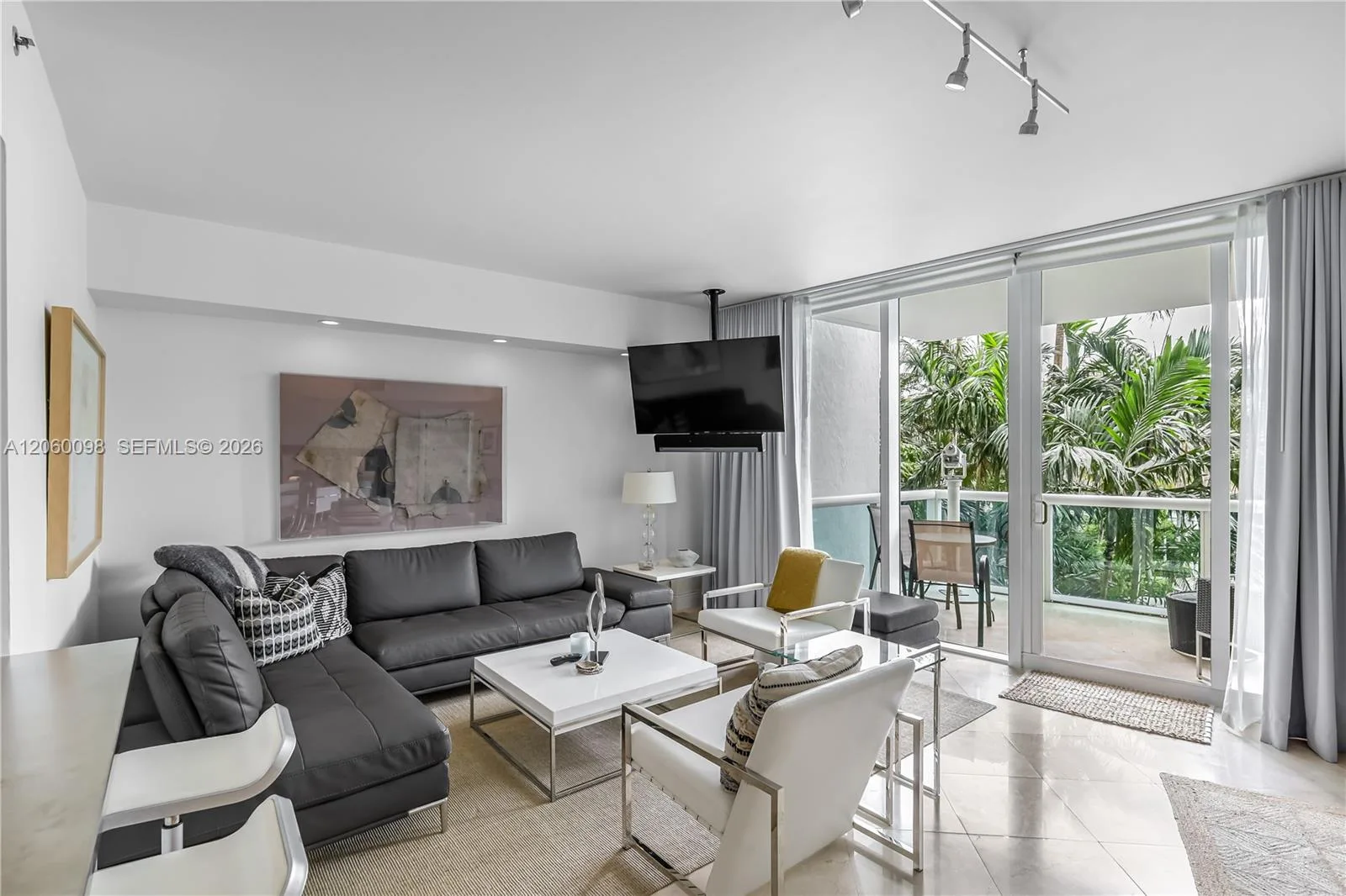 1000 S Pointe Dr # 506, Miami Beach, FL 33139 photo 2