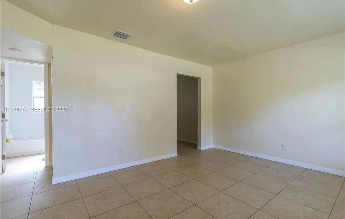 708 N 14th St # B, Fort Pierce, FL 34950 photo 12