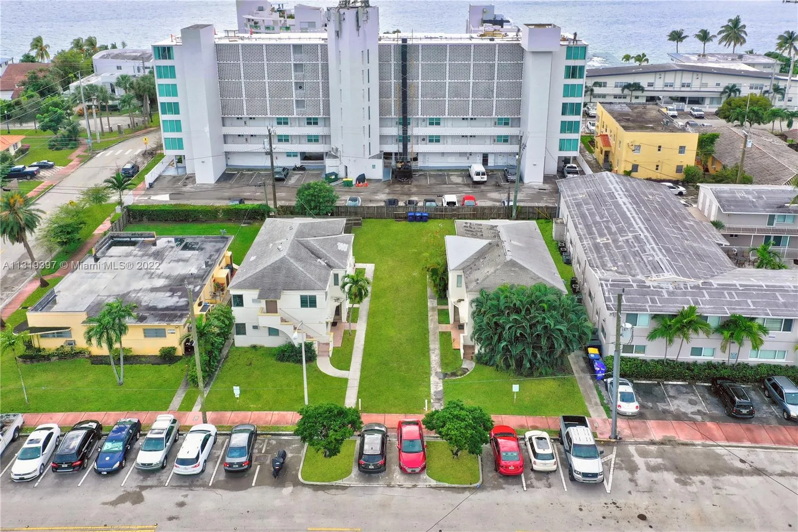 1910 and 1920 Biarritz Dr, Miami Beach, FL 33141 photo 3