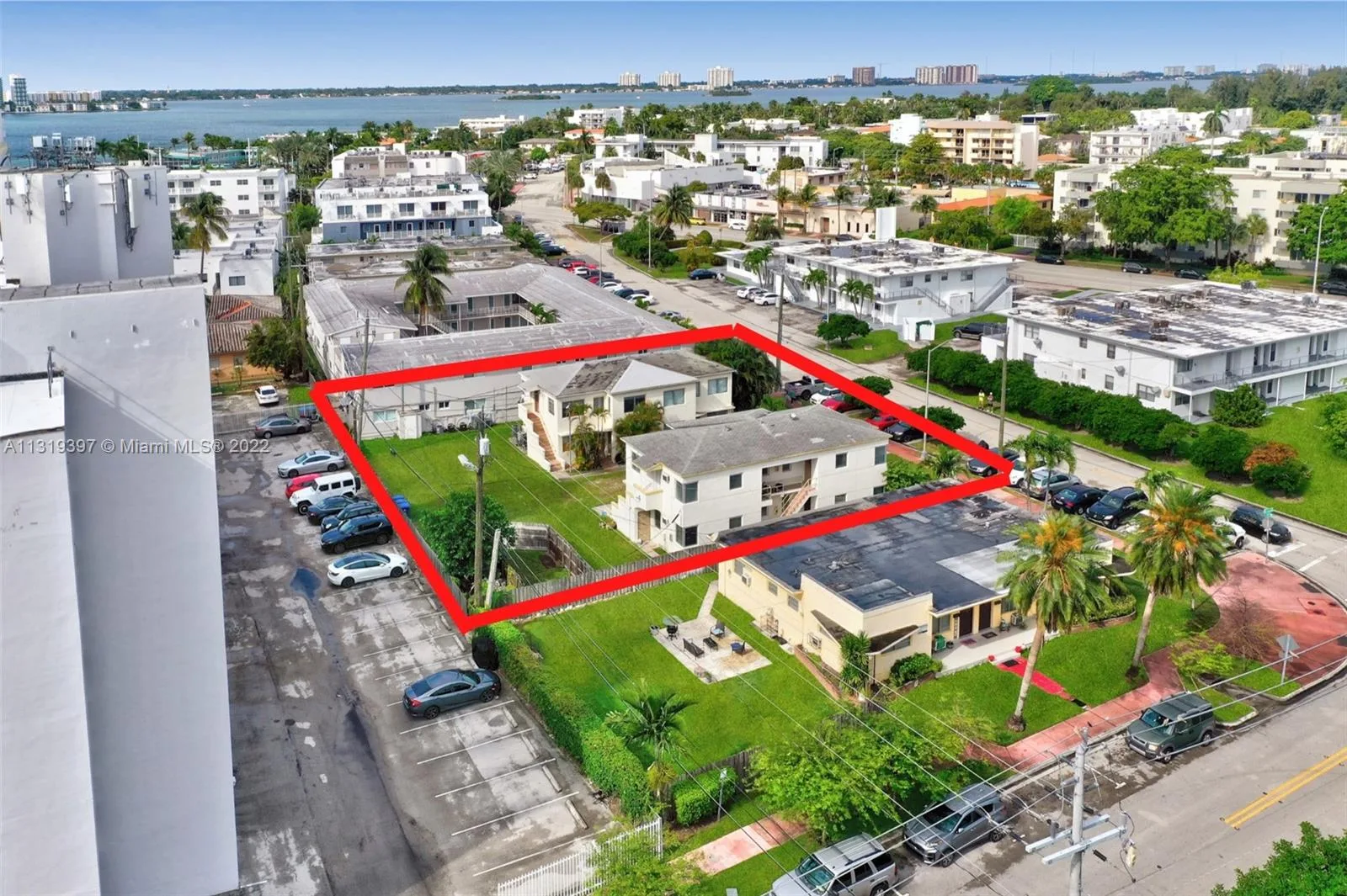 1910 and 1920 Biarritz Dr, Miami Beach, FL 33141 photo 8
