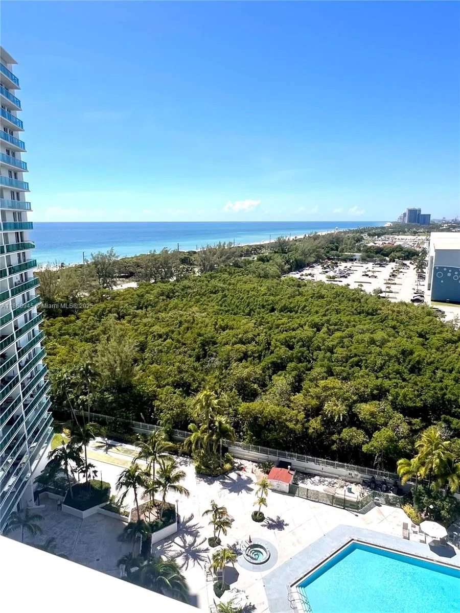 100 Bayview Dr # 1524, Sunny Isles Beach, FL 33160 photo 5
