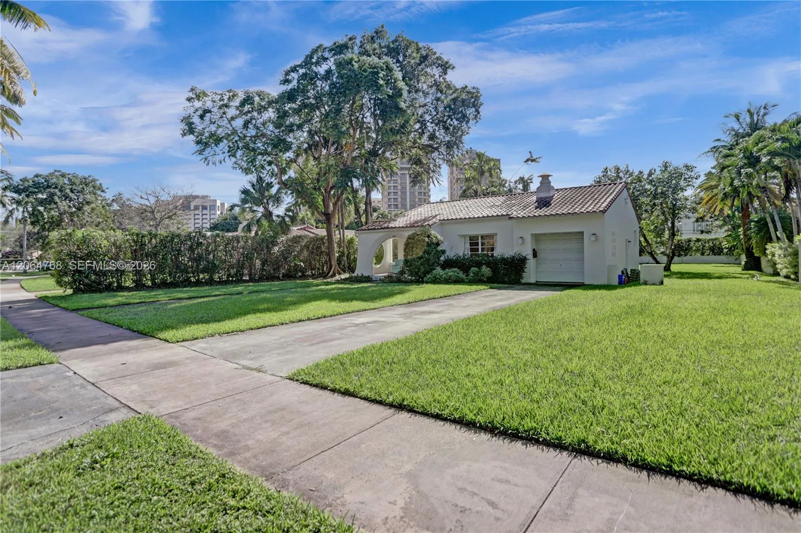 2214 Segovia Cir, Coral Gables, FL 33134 photo 2