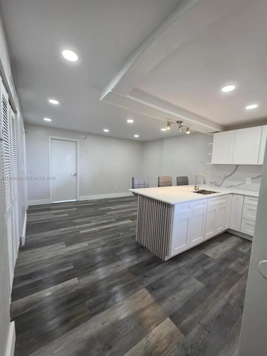 16400 NE 17th Ave # 701, North Miami Beach, FL 33162