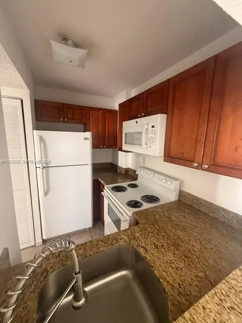 8145 NW 7th St # 406, Miami, FL 33126 photo 2