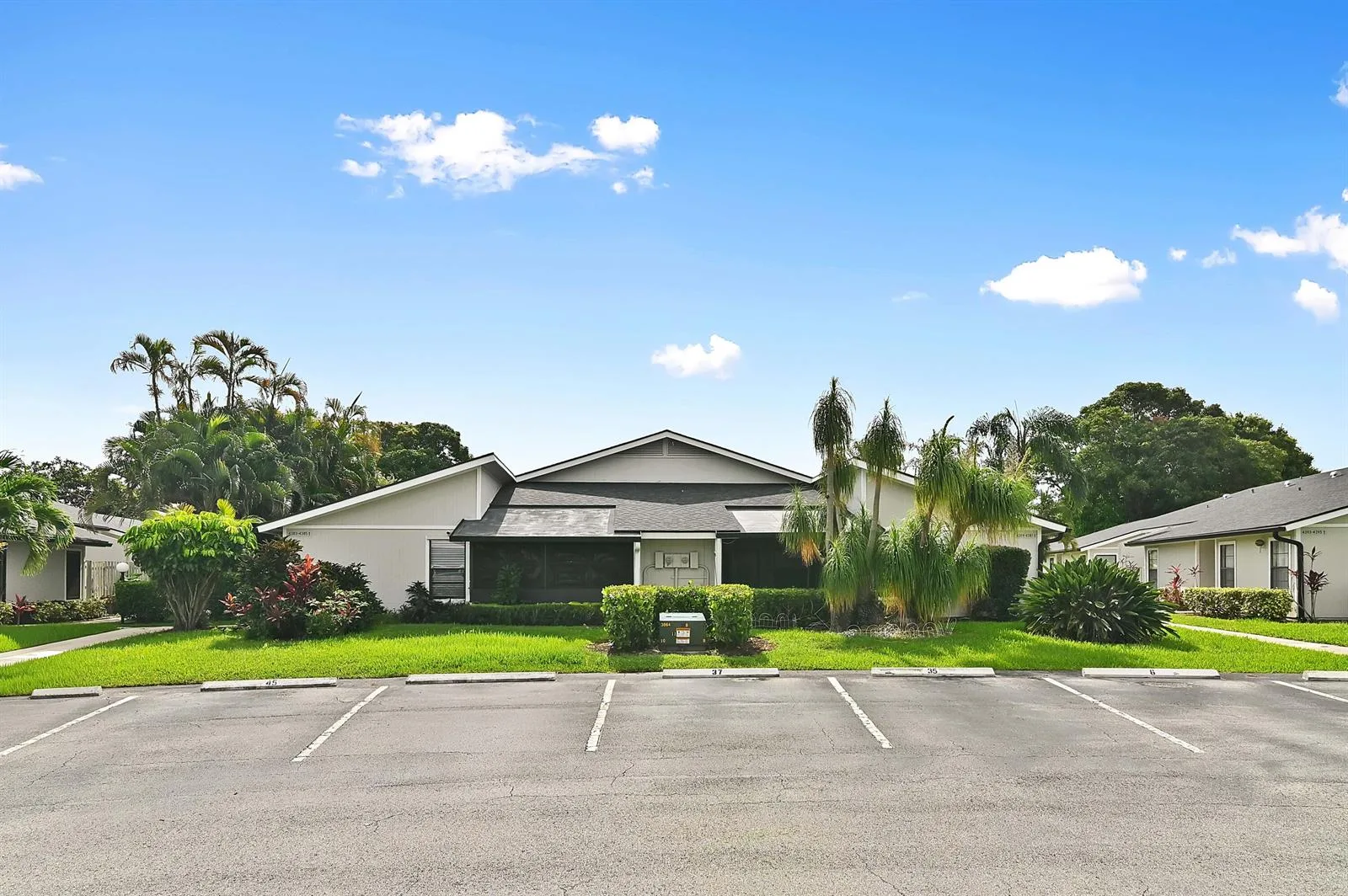 4383 Willow Pond Circle, West Palm Beach, FL 33417