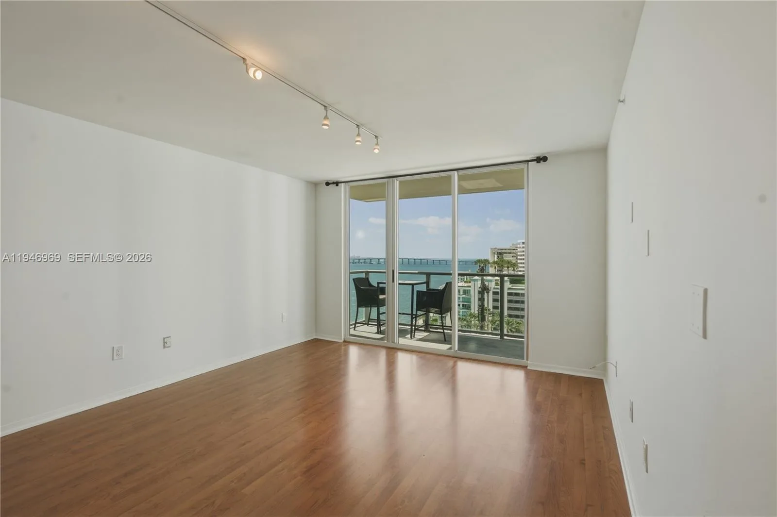 1155 Brickell Bay Dr # 1107, Miami, FL 33131 photo 11