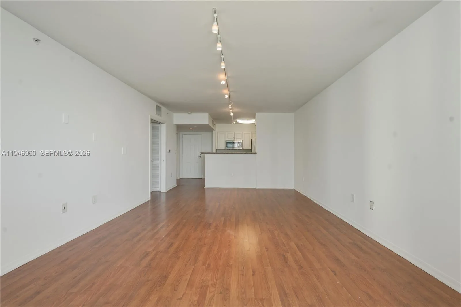 1155 Brickell Bay Dr # 1107, Miami, FL 33131 photo 13