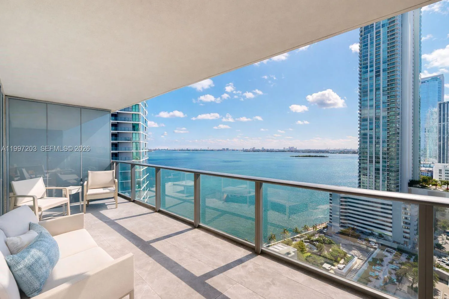 650 NE 32nd St # 2005, Miami, FL 33137