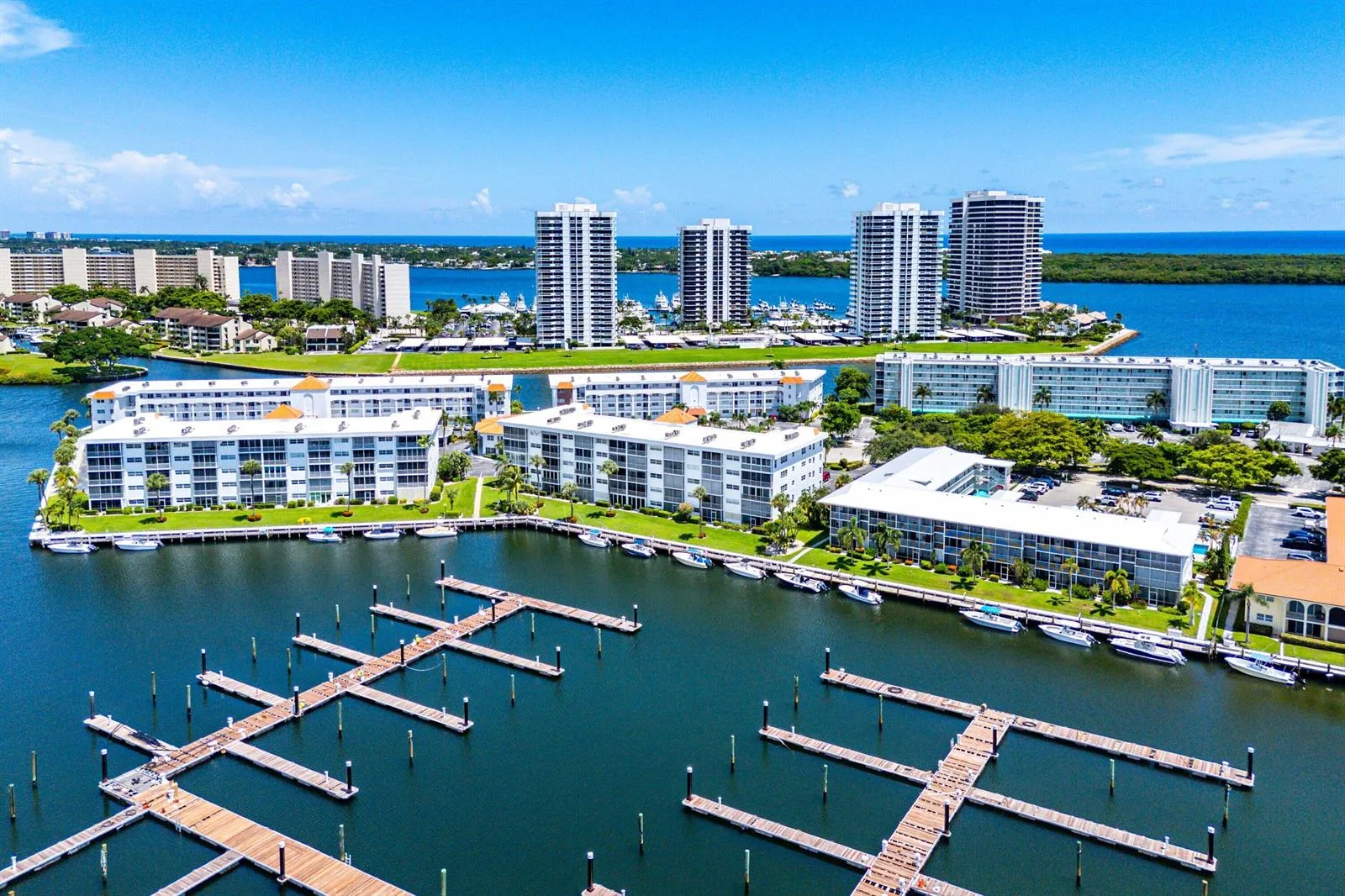 29 Yacht Club Drive # 304, North Palm Beach, FL 33408