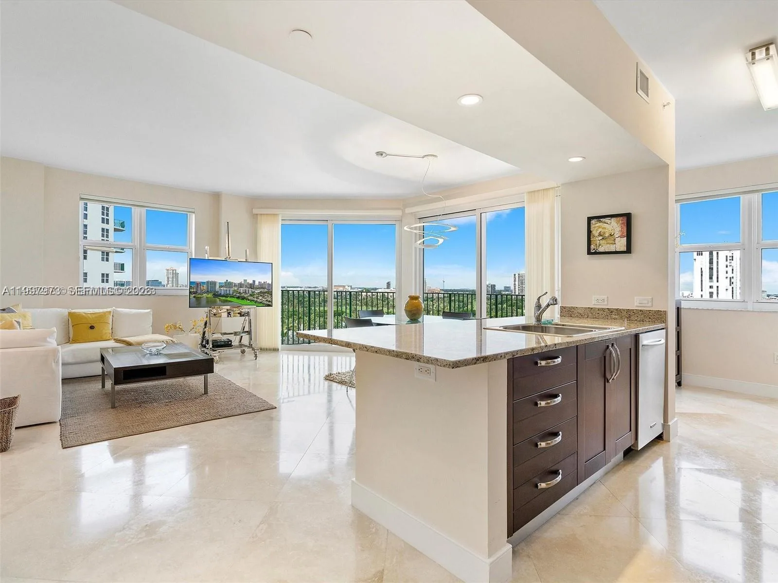 20000 E Country Club Dr # 1102, Aventura, FL 33180 photo 4