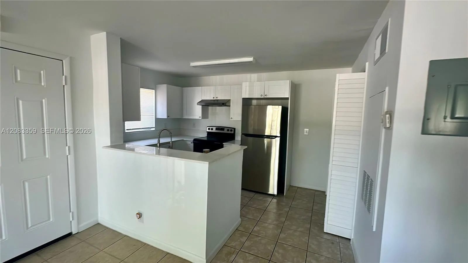 4096 N Pine Island Rd # 2112, Sunrise, FL 33351