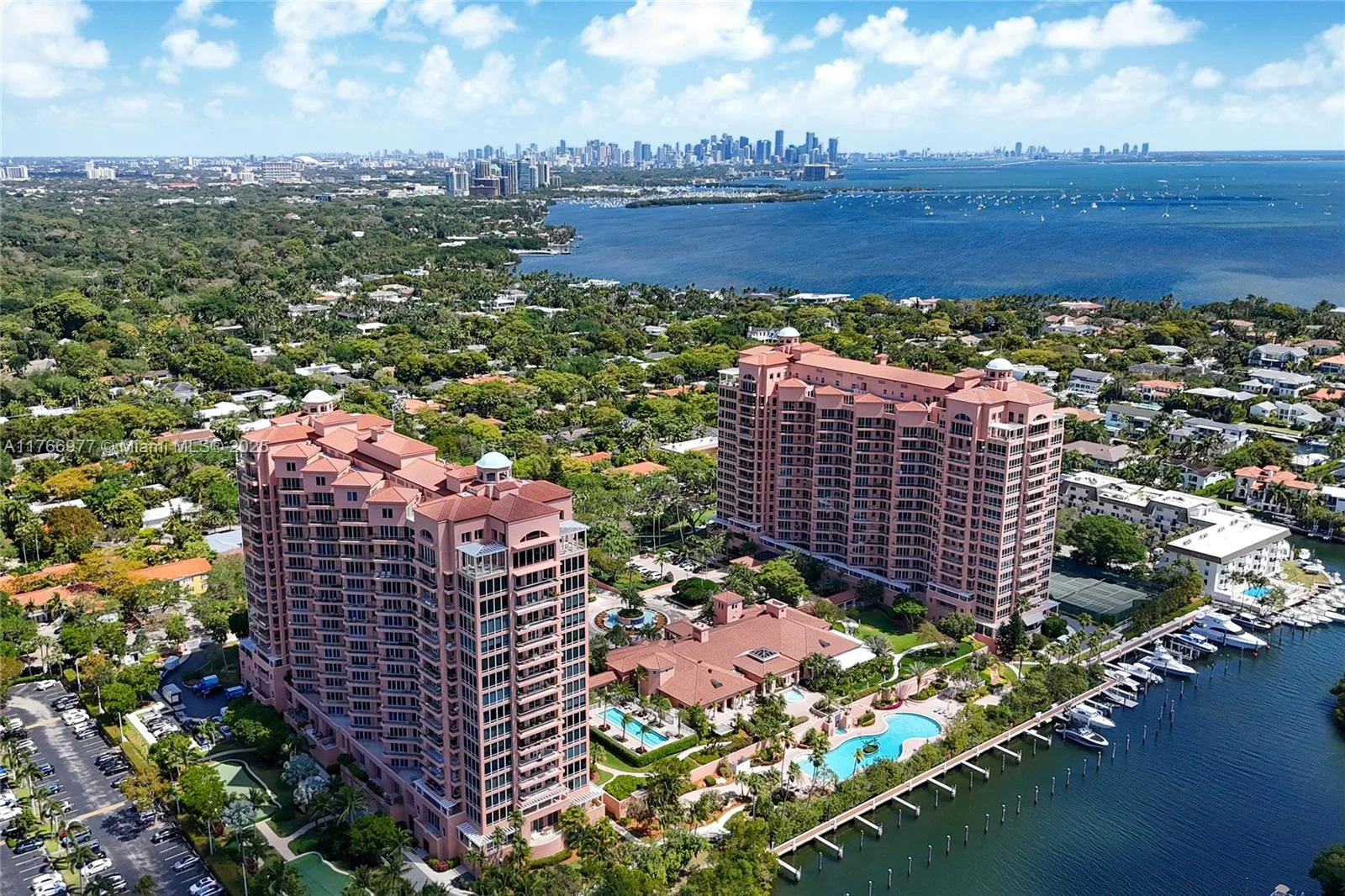 60 Edgewater Dr # 5E, Coral Gables, FL 33133