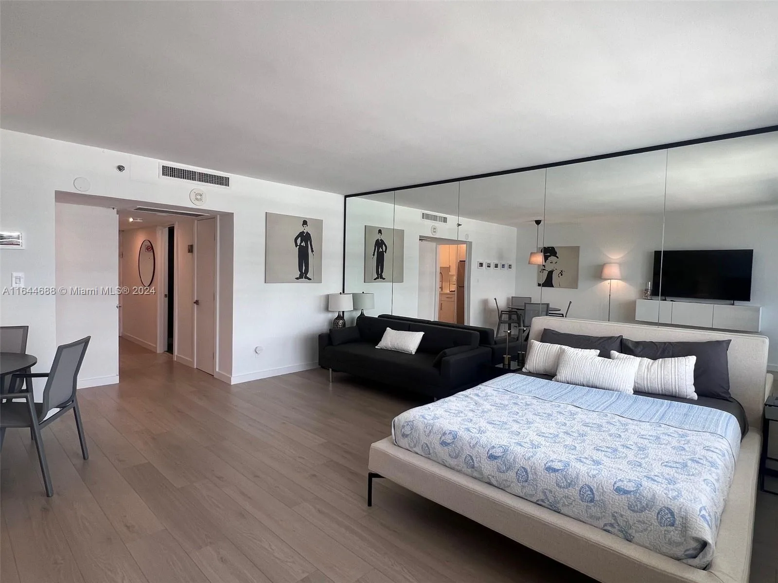 100 Lincoln Rd # 1104, Miami Beach, FL 33139 photo 2