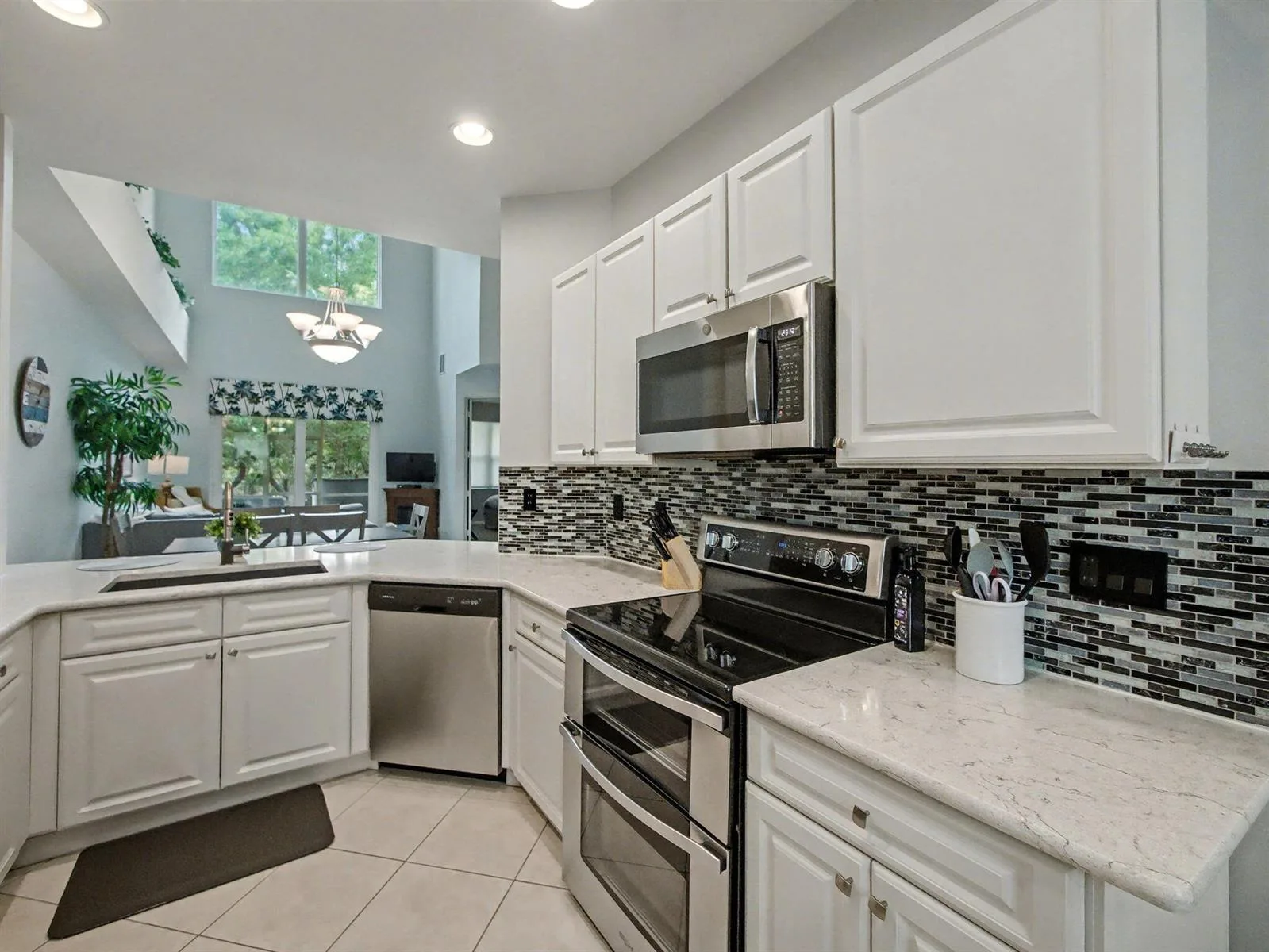 8111 Carnoustie Place, Port St. Lucie, FL 34986 photo 4