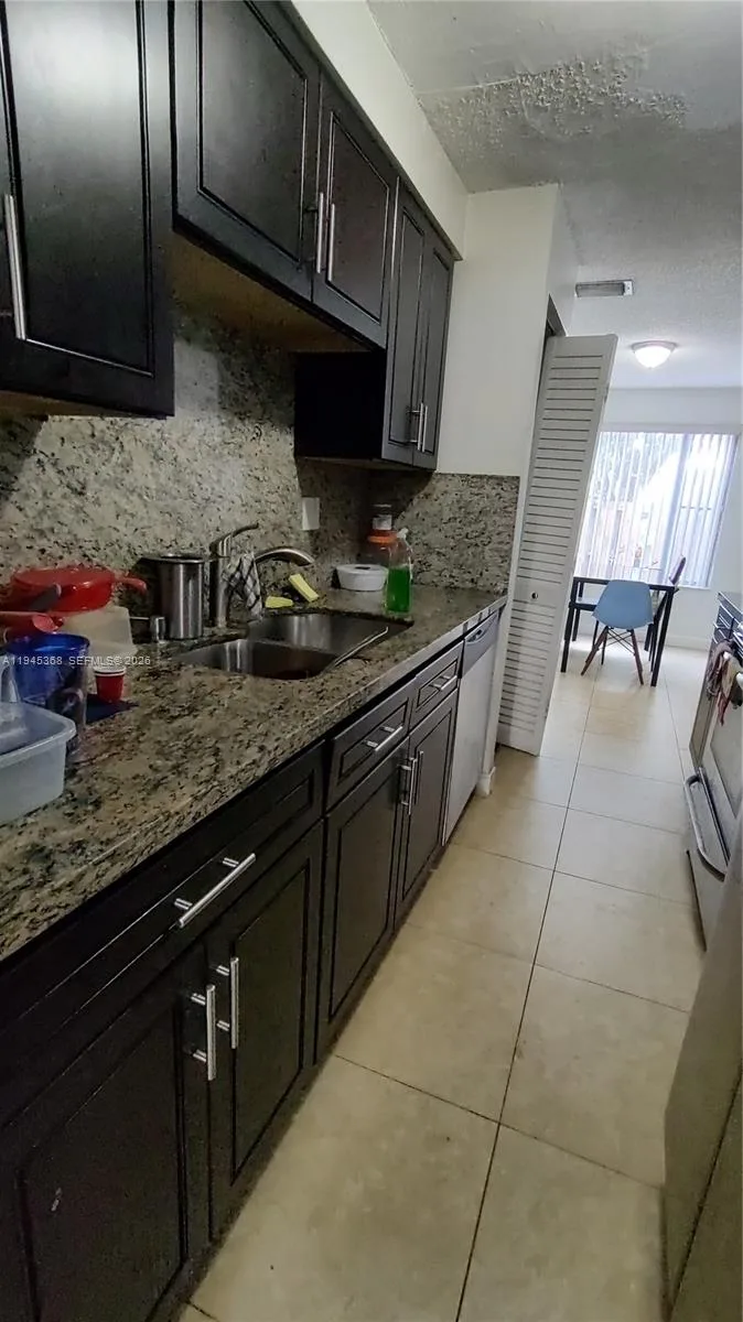 8199 NW 8th Mnr # 1, Plantation, FL 33324 photo 8