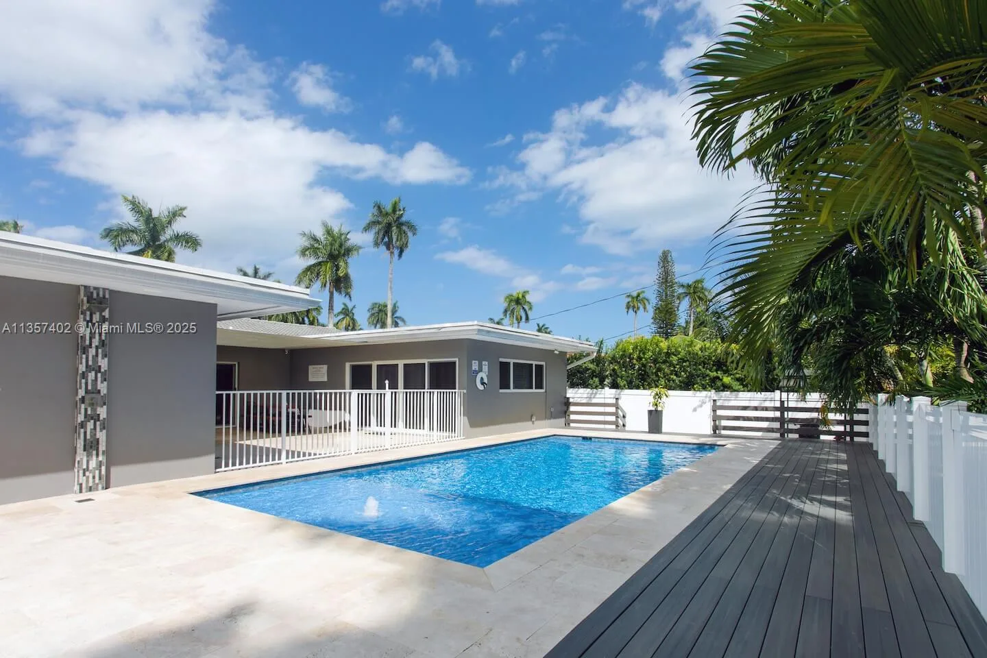 1218 Hollywood Blvd, Hollywood, FL 33019 photo 2
