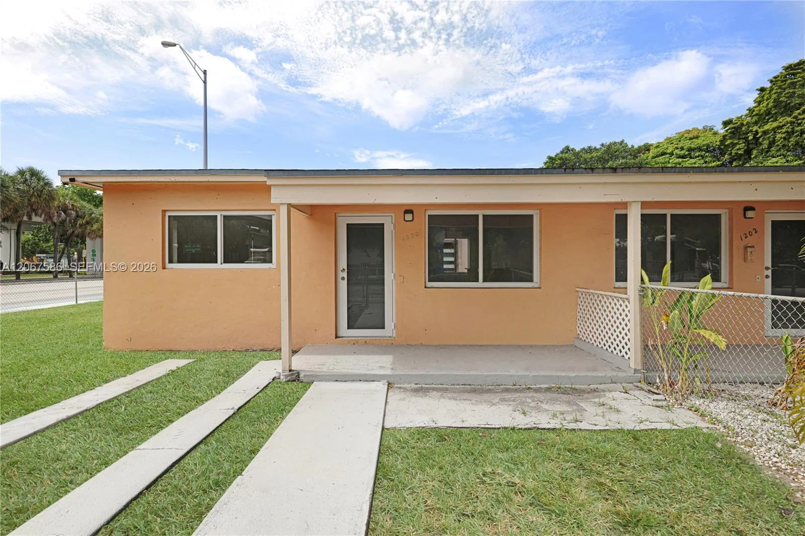 1202 NW 34th St # 1202, Miami, FL 33142 — zdjęcie 2