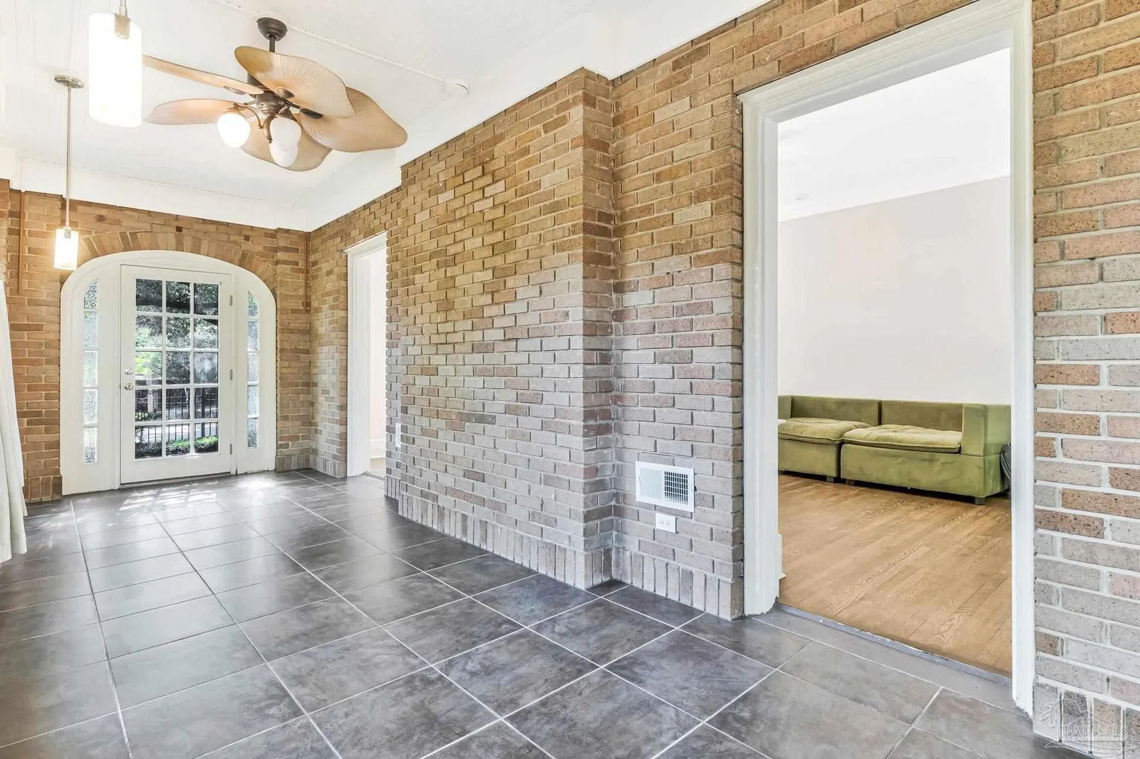 1124 N Spring St, Pensacola, FL 32501 photo 9
