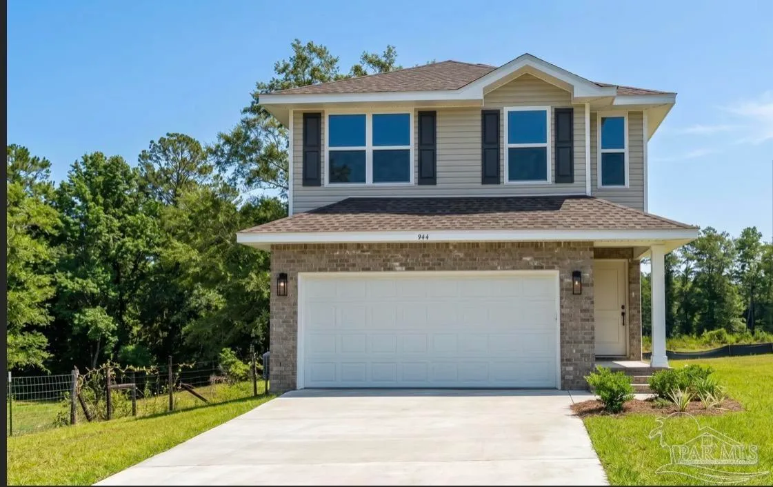 944 Rustling Pines Rd # 12B, Cantonment, FL 32533