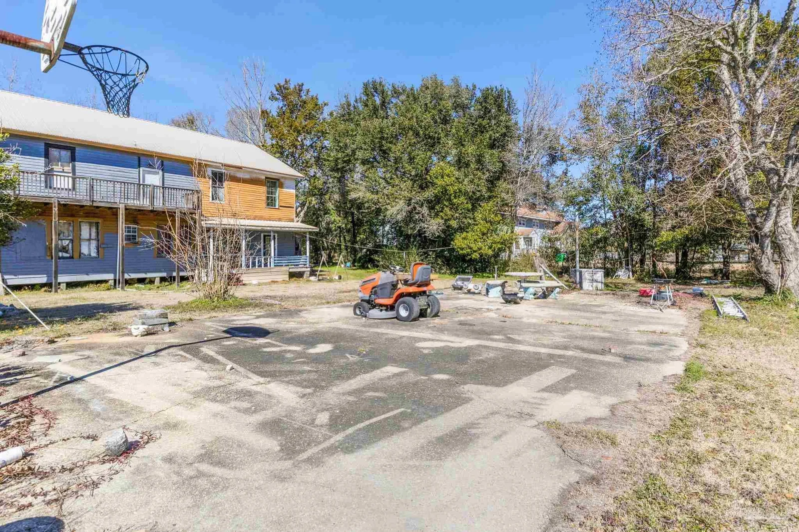 426 Front St, Century, FL 32535 photo 13