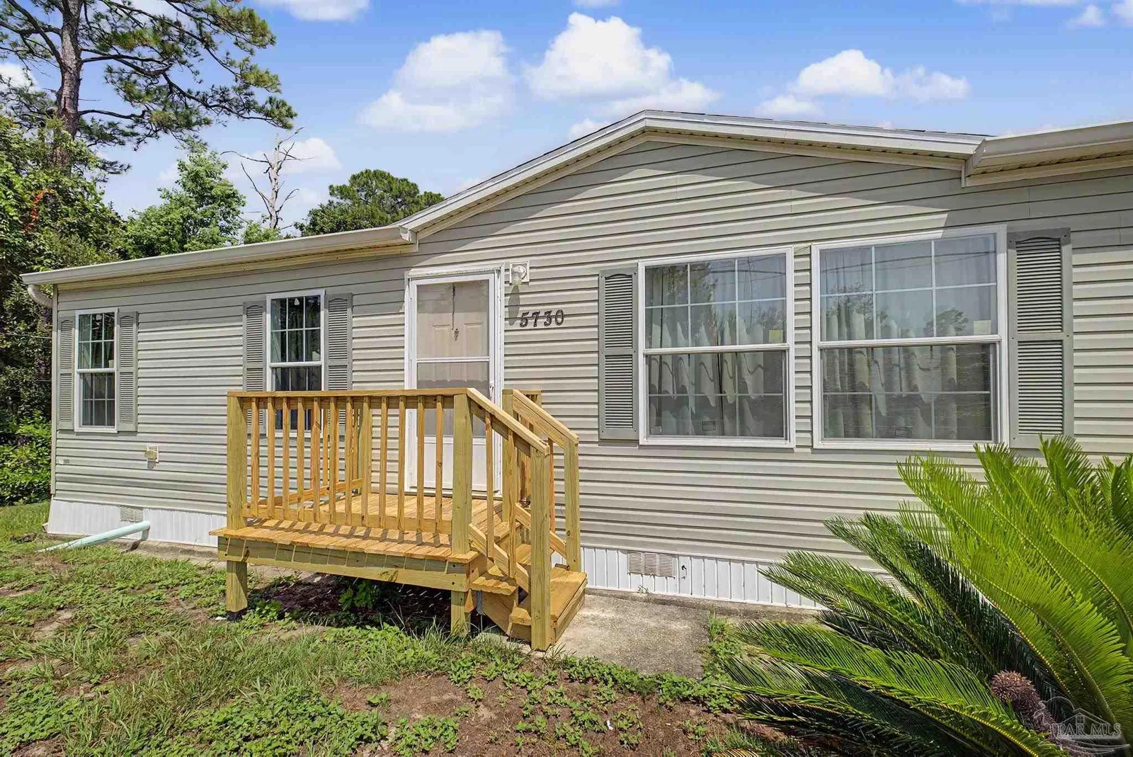 5730 Government Dr, Gulf Breeze, FL 32563 photo 2