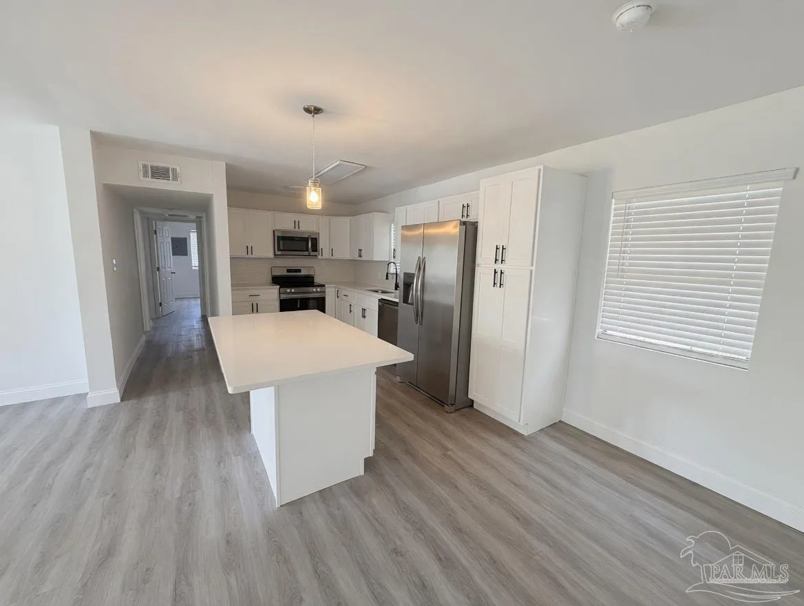 821 Lydia Ave, Pensacola, FL 32505 photo 3