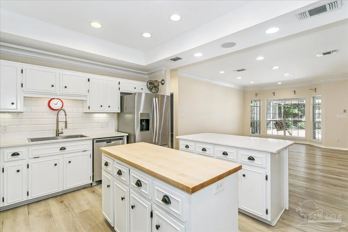 2437 W Bayshore Rd, Gulf Breeze, FL 32563 photo 12