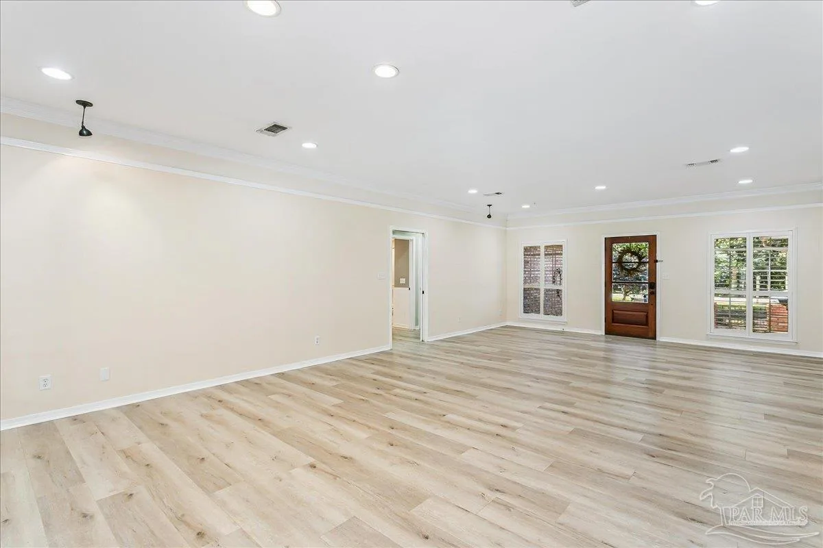 2437 W Bayshore Rd, Gulf Breeze, FL 32563 photo 9
